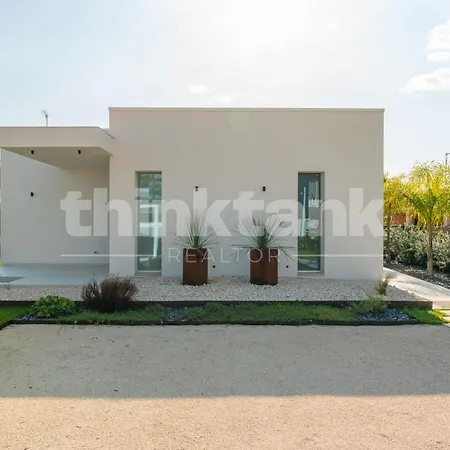 Casamarza Villa *