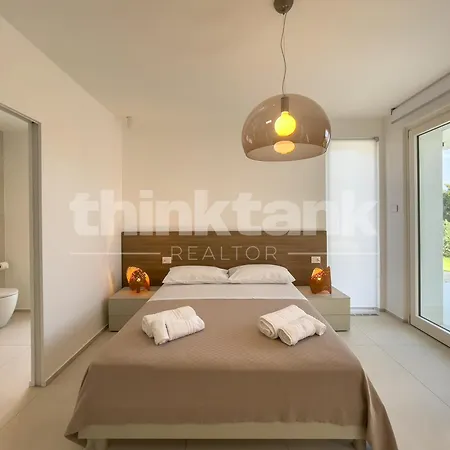 Casamarza Villa *